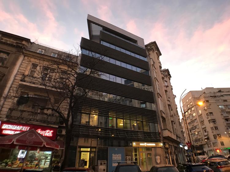 Spatiu comercial de inchiriat in Academiei 29, sector 1 - 2