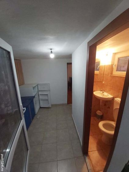 inchiriez garsoniera la curte - 3