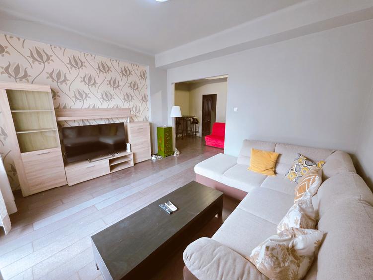 Vanzare 2 camere Calea Victoriei etajul 2 Radisson - 3