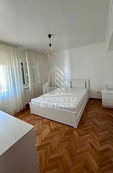 Apartament 3 camere,  zona Boul Rosu - 2
