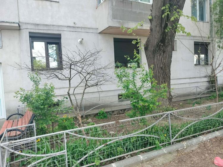 Apartament de vanzare - 4