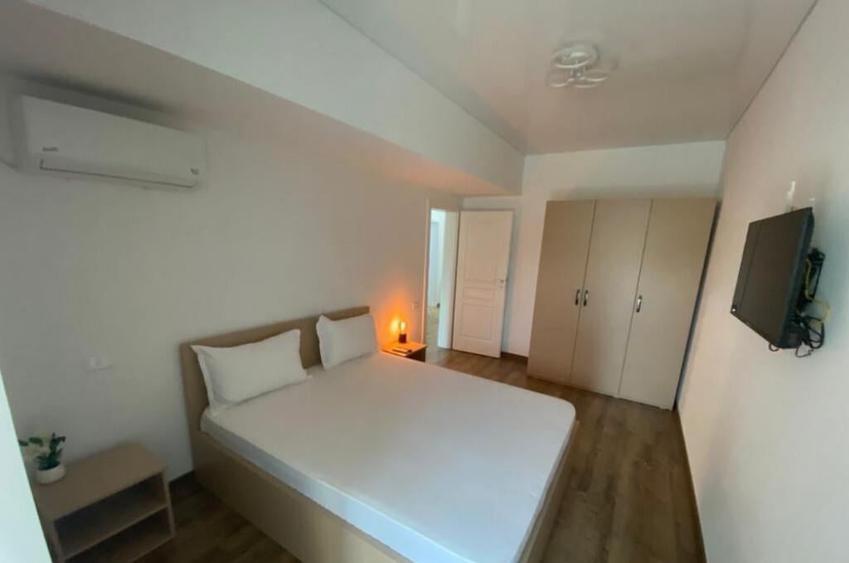 Mamaia Central apartament 2 camere bloc nou - 13