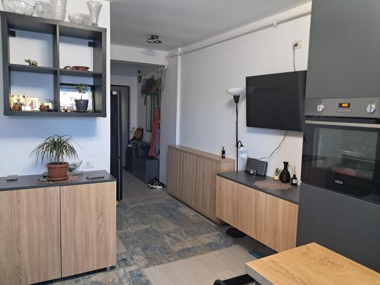 Mamaia-Nord-foarte aproape de Mare+parcare proprietate- mobilat utilat-83000 € - 10