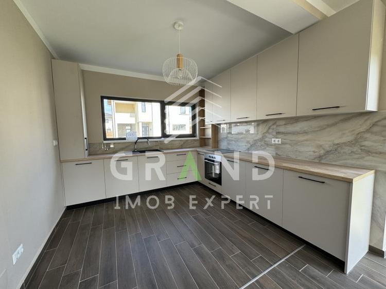 TOTUL NOU!Casa individuala,4 camere,3 BAI,TERASA,GARAJ,zona Dezmir - 1