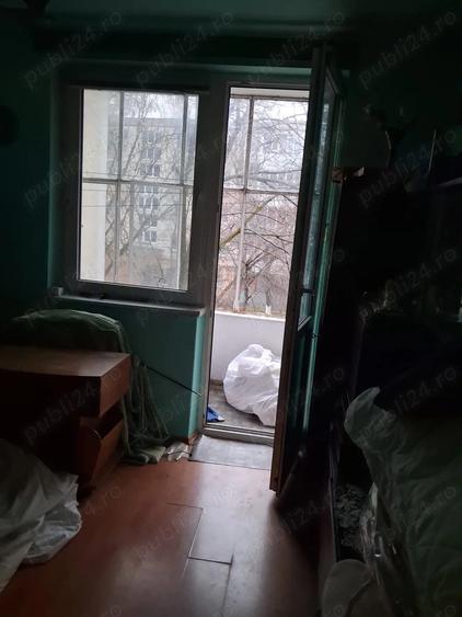Vind sau schimb apartament cu 3 camere in cartierul Rogerius, Oradea - 1