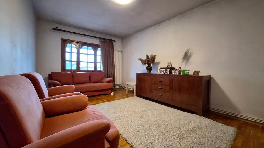 Delfinariu- Ap 3 cam,decomandat,  et4/4 (cu pod) -centrala gaze - 1