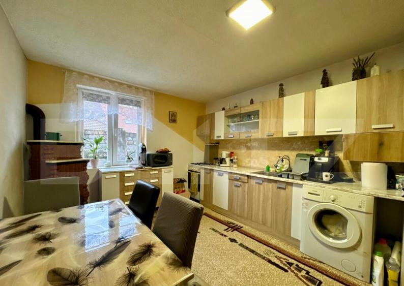 Apartament 2 camere, curte comuna - zona centrala - 3