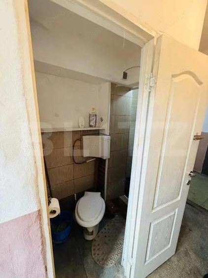 Camara camin cu loc de parcare si baie proprie-zona Florilor - 1