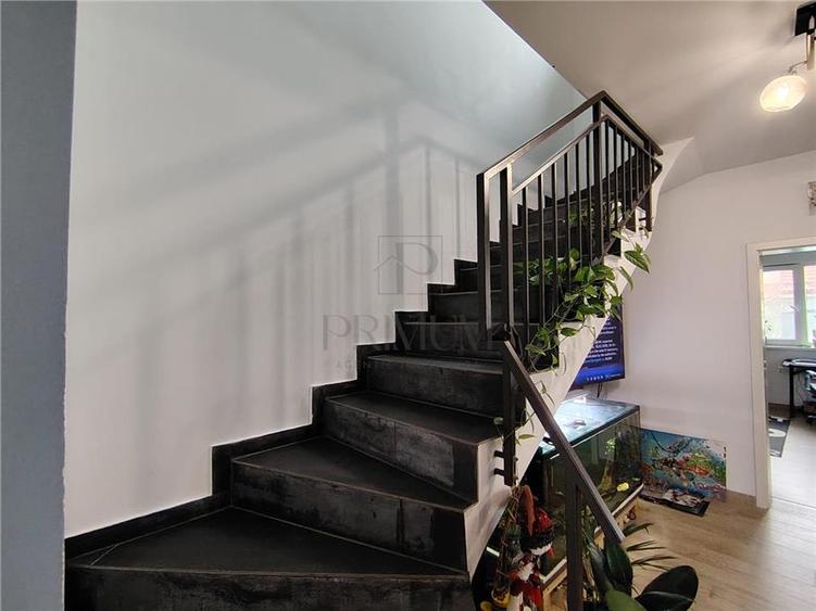 COMISION 0 - Duplex mobilat utilat - dormitor la parter - 4