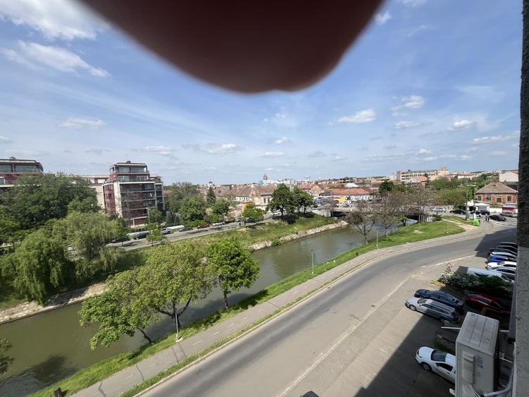 Apartament spațios cu 3 camere – 99 mp – vedere superbă la  Raul Bega - 23