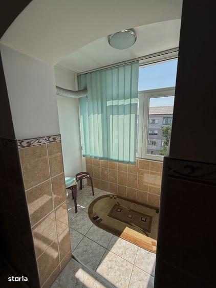 De vanzare apartament cu 2 camere decomandat - 4