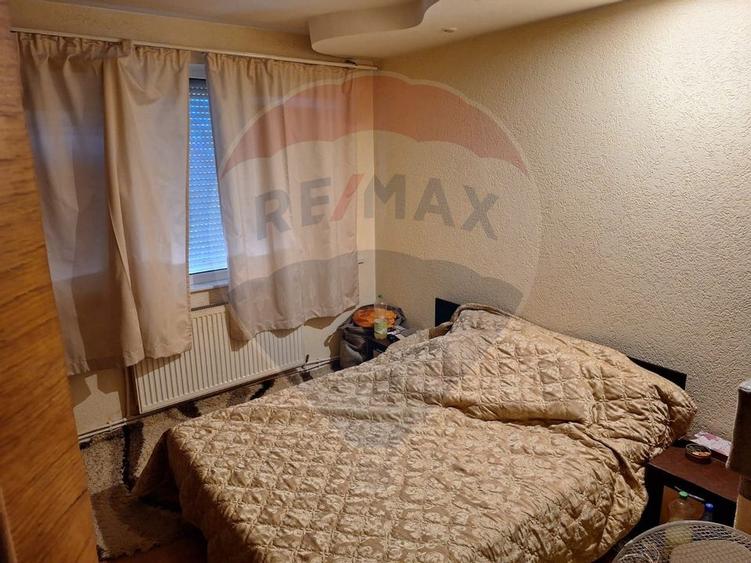Apartament cu 3 camere Hunedoara, jud. Hunedoara - 11