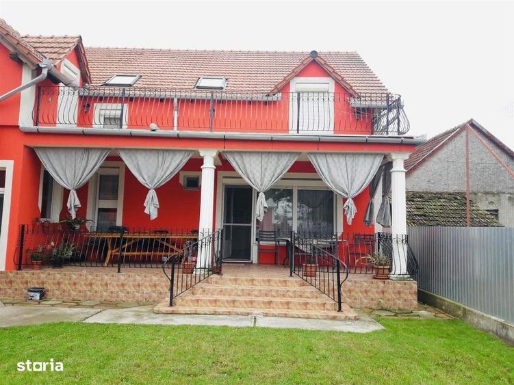 VILA DE VANZARE IN ROSIORI - 2