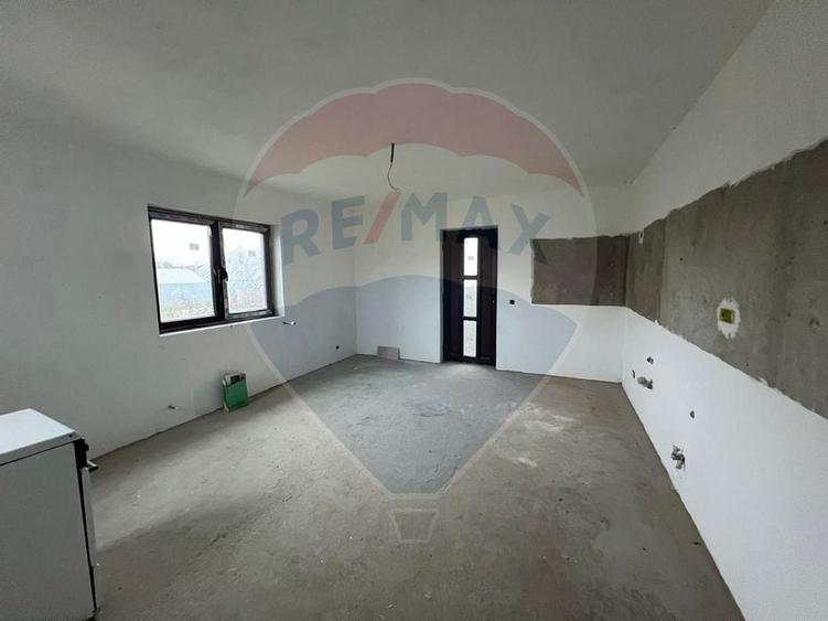 Casa 4 camere Rachitosu - 3