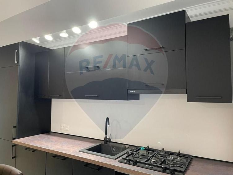 Apartament cu 2 camere de închiriat în zona 13 Septembrie - 9