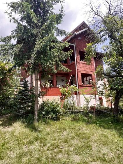 Casa cu etaj si beci Valcanesti - 2