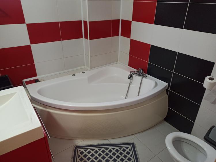 Apartament 3 camere + curte, Centru, bloc nou, mobilat - 9