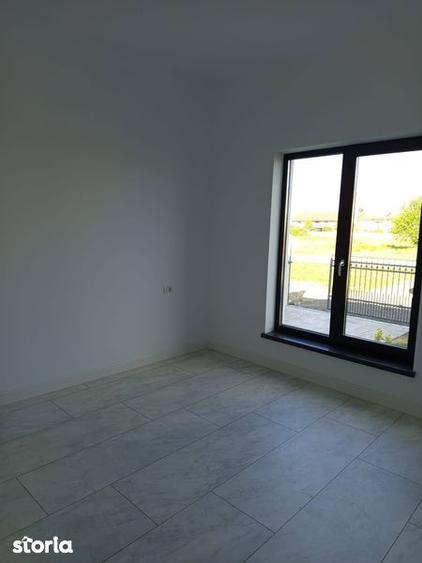 Vand duplex Parter vis a vis Valery Mosnita Noua - 7