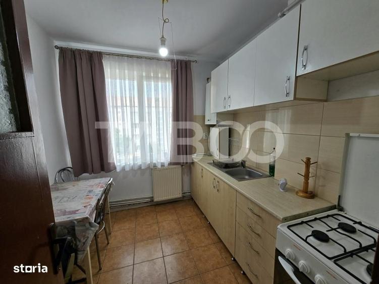 Apartament 2 camere de vanzare decomandat 52 mpu etaj 3 Terezian Sibiu - 6