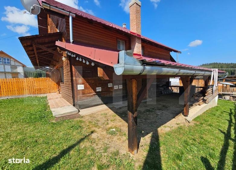 Casă cu 4 camere în Tău