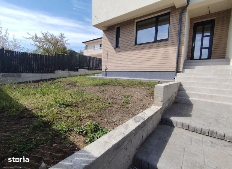 Casă cu 4 camere cu Teren 220 Mp în Rediu