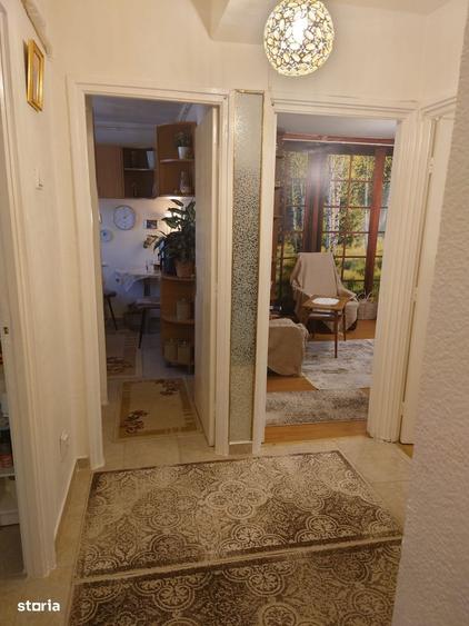 Apartament cu 2 camere decomandat în Drumul Taberei