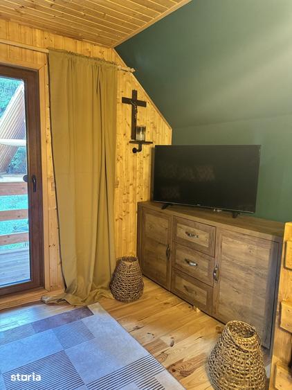 Spațiu comercial, de 160 mp, în Rucăr