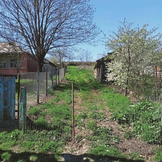 Teren de 518 mp, în Hoisești