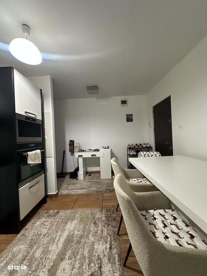 Apartament cu 2 camere semidecomandat în Micro 16