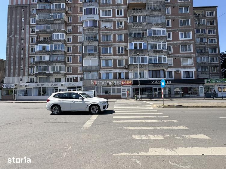 Spatiu comercial 130 mp , Str Cazaban