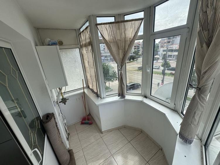 Apartament cu 2 camere decomandat în Central