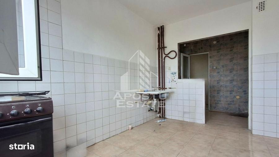Apartament cu 4 camere în Sud