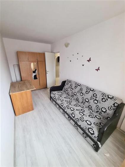 Apartament cu 2 camere decomandat în Astra