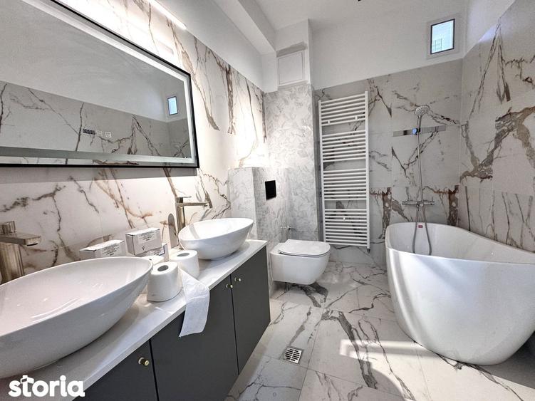 Apartament cu 3 camere în Tei