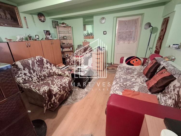 Casă individuală cu 3 camere cu Canalizare în Lazuri