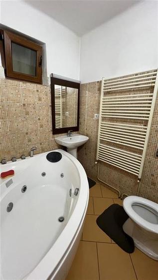 Casă cu 3 camere cu Teren 100 Mp în Brașovul Vechi