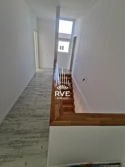 Casă cu 3 camere cu Canalizare în Periferie