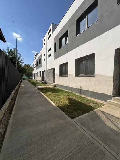 Duplex cu 3 camere cu Canalizare în Industriilor