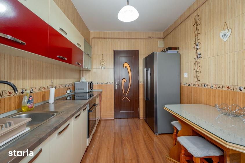 Apartament cu 3 camere decomandat în Dacia