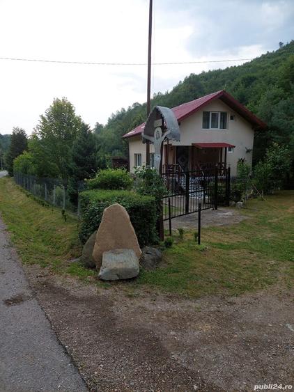 Casă cu Teren 1000 Mp în Băișoara