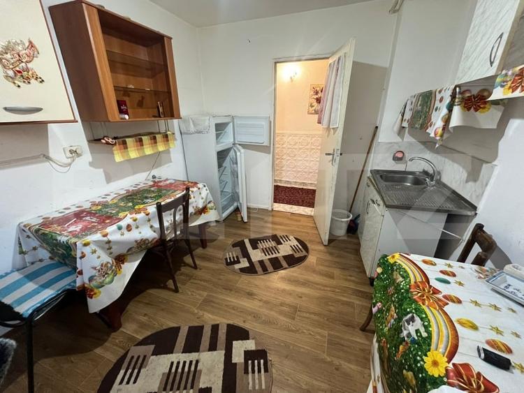 Apartament cu 2 camere semidecomandat, mobilat în Micro 11