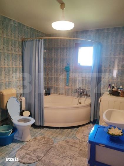 Casă cu 3 camere cu Teren 6830 Mp în Central
