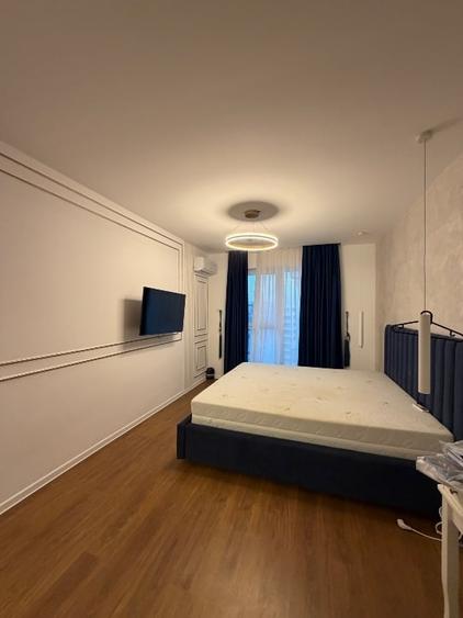 Apartament cu 3 camere decomandat, mobilat în Parcul Carol
