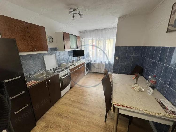 Apartament 2 camere, decomandat, etaj 3/4 ?TEFAN CEL MARE - 5