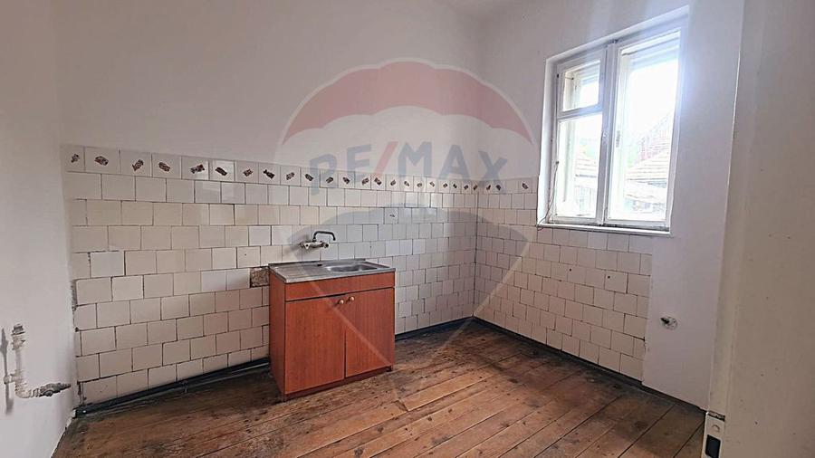 Casa pe un nivel in Medias, teren 533 mp, curte dreapta - 14
