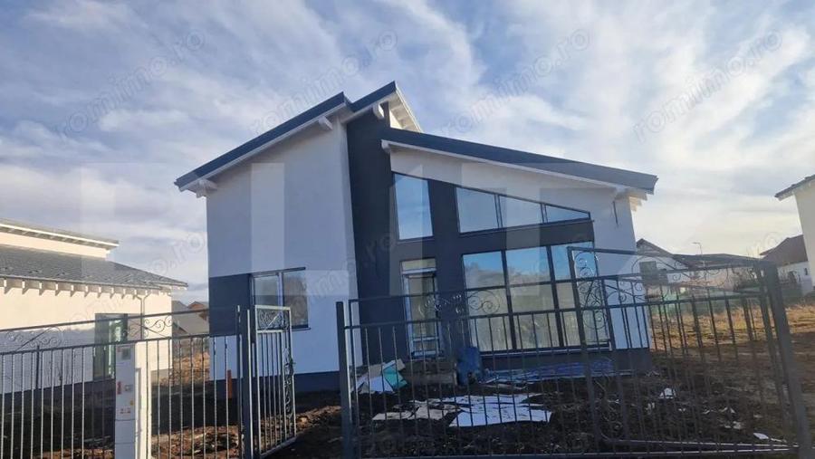 Casa Harman individuala , 500 mp teren , moderna, intabulata toate utilitatiile - 1