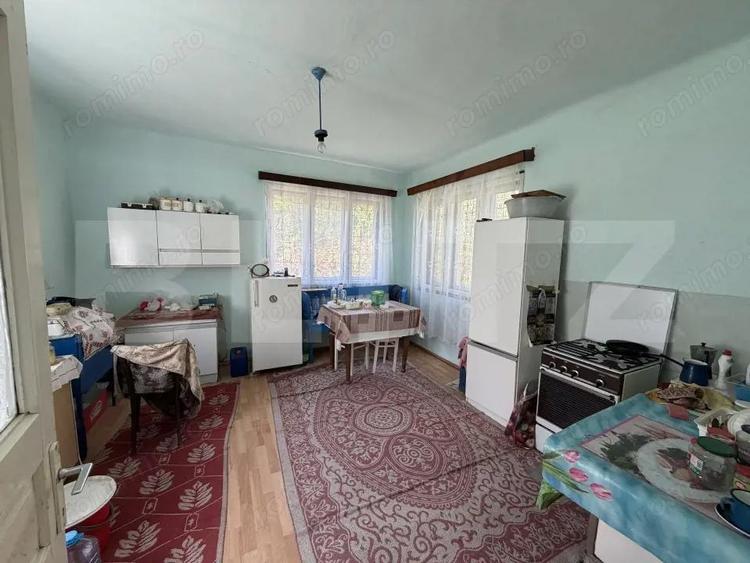 Casa cu 3 camere ?i un teren de 5000 mp - 8