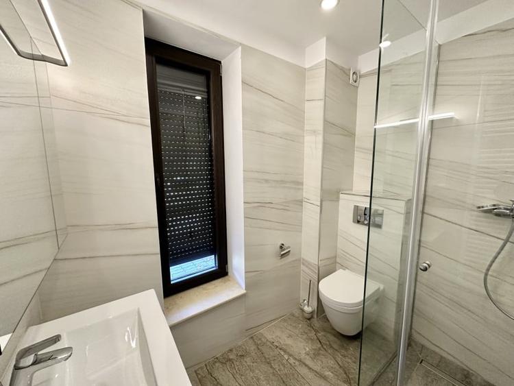 OXFORD GARDENS | VILA COMPLET RENOVATA |  VEDERE SPRE PADURE - 9