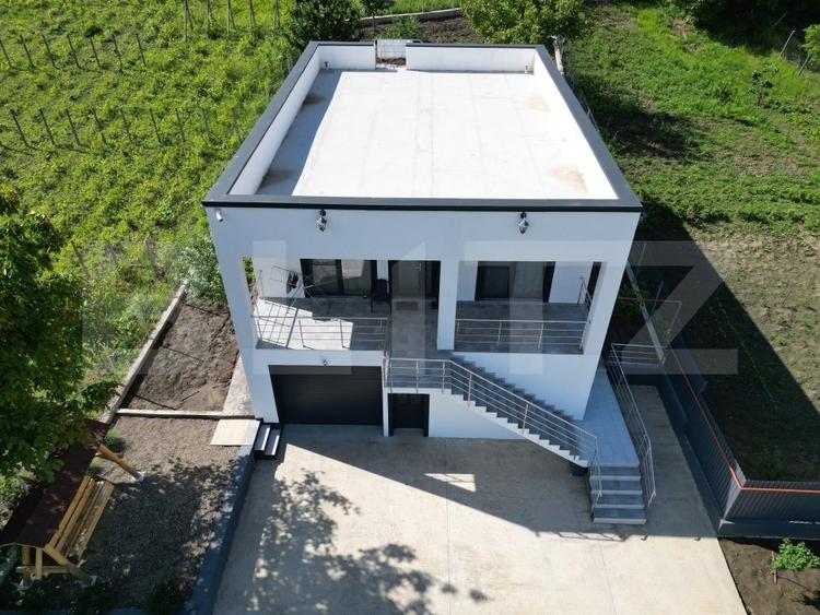 Casa 4 camere, 200 mp, 1050 mp teren, zona Ciurbesti - 2