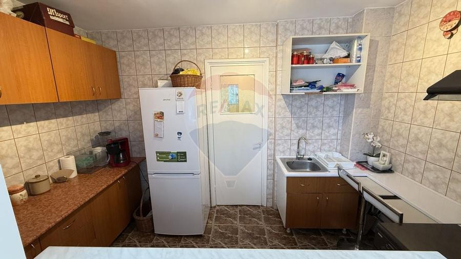 Apartament cu 3 camere de vânzare în zona Piata Sudului/ Nitu Vasile - 9